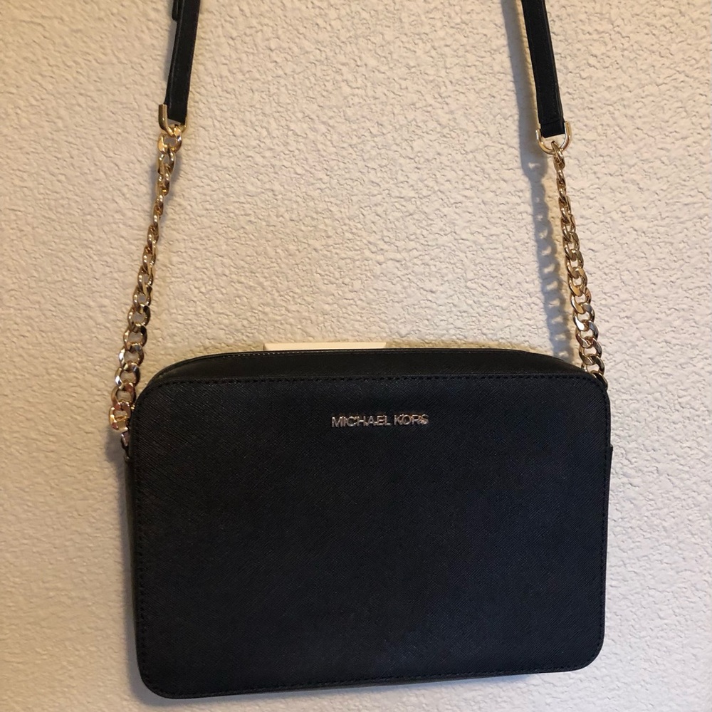 Michael Kors JetSet Crossbody